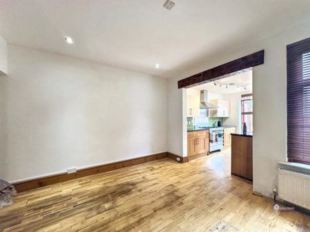 2 bedroom terraced house to rent - Photo 2