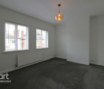 2 bedroom semi-detached house to rent - Photo 5