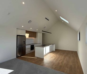 Fresh to the Q Property Portfolio - 10 Rowe Drive - Photo 5