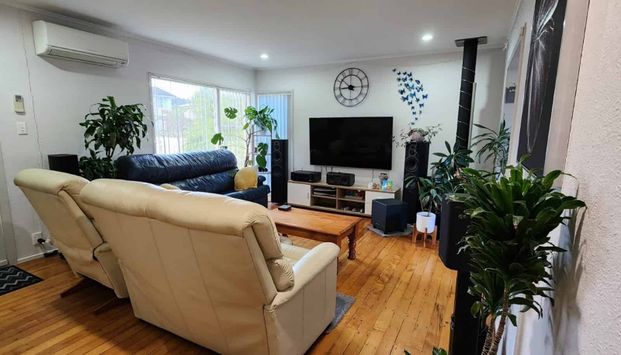 Beautiful 4 Bedroom Family Home - Photo 1