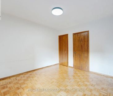 195 ISLINGTON AVENUE - Photo 2