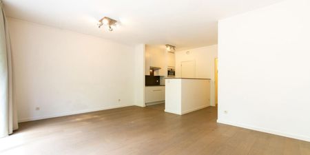 Appartement te huur in Brussel voor € 1.100 met 1 slaapkamer - Foto 2