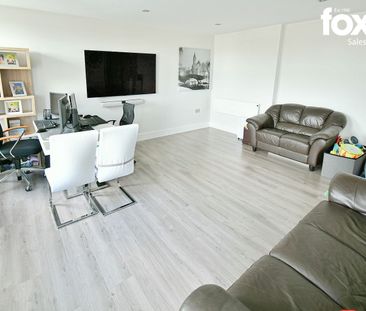 2 bed flat to rent in Victoria House, Princes Road, Ferndown, Dorse... - Photo 3
