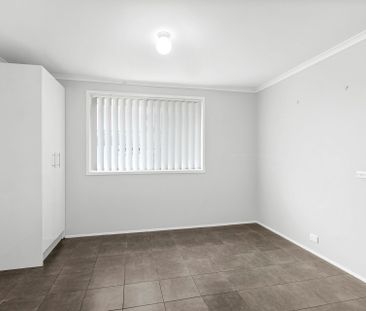 Centrally Located Spacious 3 Bedroom Home - Photo 2