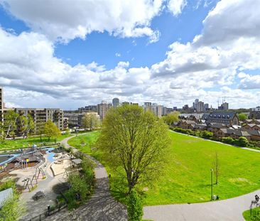 Boathouse Apartments, Cotall Street, E14 6TL, London - Photo 1