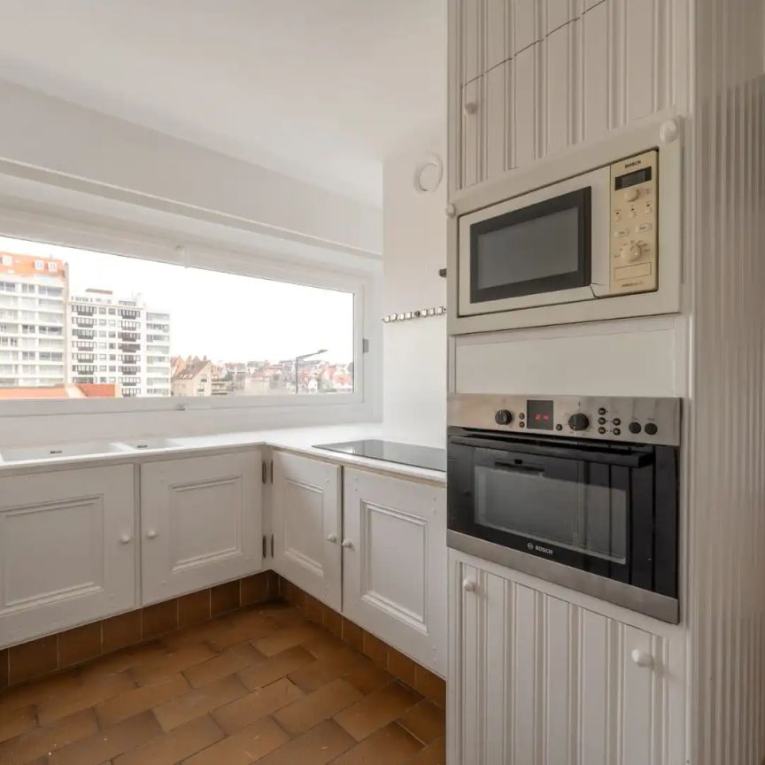 Prachtig hoekappartement te huur op de zeedijk in Duinbergen met frontaal zeezicht - Photo 1