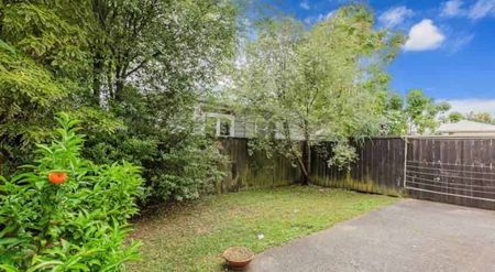 FOR RENT AVONDALE 4 BEDROOMS - Photo 2