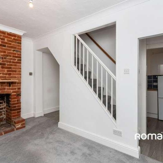 Long Garden Walk, Farnham, Surrey, GU9 - Photo 1