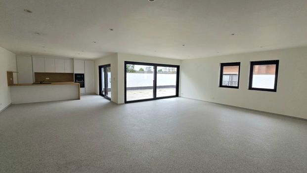 Penthouse van 178m² met 2 slaapkamers en ruim terras vlakbij Genk centrum - Photo 1