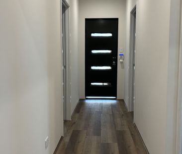 Modern, 3-Bedroom Villa in a Prime Location - Photo 3