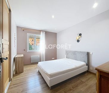 House - Photo 2