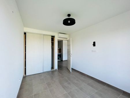 Location Appartement 2 pièces 41m² - Photo 2