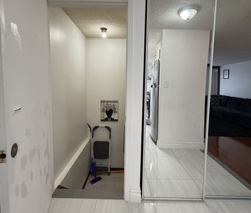 For Lease - 17 Brisbourne Grove, Toronto, Ontario - Photo 5