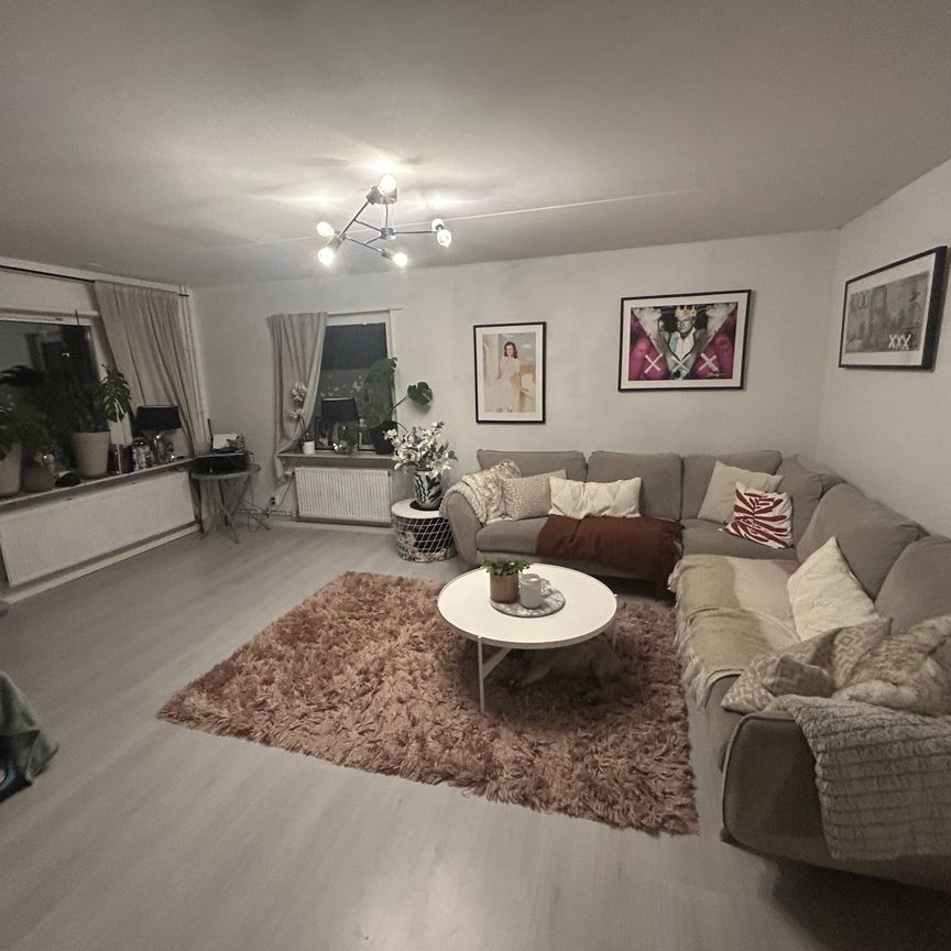 Mangårdsvägen, Huddinge - Foto 1