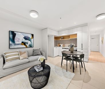 Luxurious 1 Bedroom Apartment - Photo 2