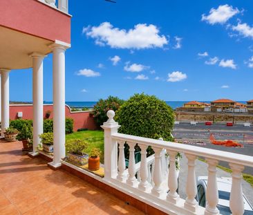 CHALET PAREADO CON JARDÍN, VISTAS AL MAR Y PISCINA COMUNITARIA EN E... - Photo 6