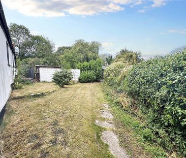 2 bedroom bungalow to rent - Photo 2