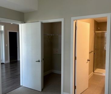 PARALLEL ONE APTS - 305 - P1-305 - Photo 3