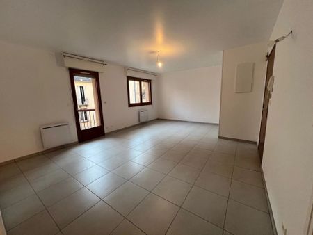 Location Appartement 3 pièces 78 m2 à Rodez - Photo 2