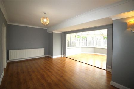 3 bedroom semi-detached house to rent - Photo 4