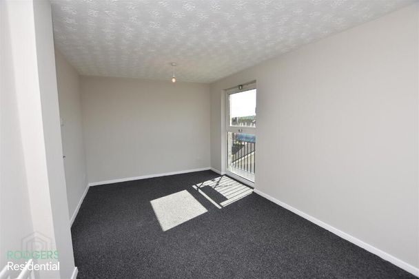 14h Ardmillan Gardens, Rathcoole, Belfast, BT37 9AY - Photo 1