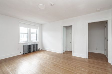 122 Dowling Avenue - Photo 3