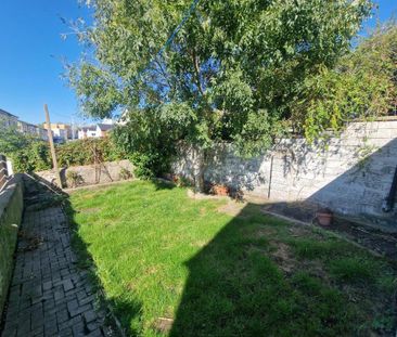 3 bedroom end of terrace house to rent - Photo 6