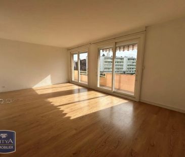 Appartement à louer 4 pièces 77.7m² - Photo 2
