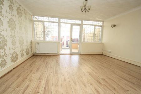 3 bedroom house to rent - Photo 2