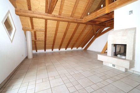 bright 2.5-room apartment with gallery for rent - Photo 2