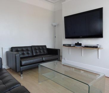 1 bedroom in a house share to rent - Photo 6