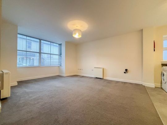 2 bed ground floor flat to rent in Warwick Road, Kenilworth, CV8 - Photo 1