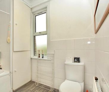 Room in a Shared Flat, Hampden Road, N8 - Photo 5