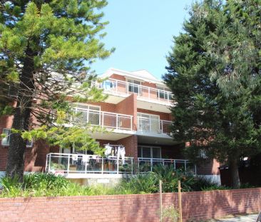 Modern & Convenient Living in Hurstville - Photo 6