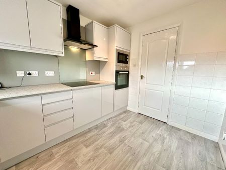 Jane Rae Gardens, Clydebank, West Dunbartonshire, G81 1HR - Photo 5