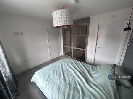 3 bedroom detached house to rent - Photo 5
