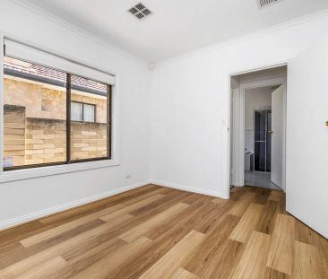 Coastal Elegance on Lady Gowrie Drive - Photo 3