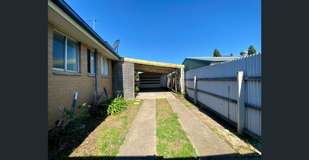 NEAT AND TIDY HOME - Photo 1