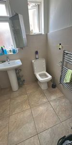 Room in a Shared House, Melrose Avenue, NW2 - Photo 4