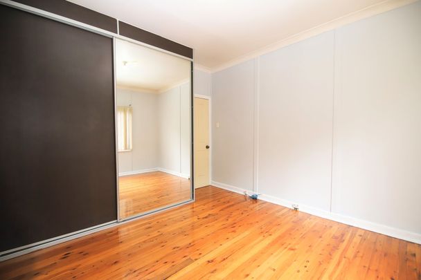 Three Bedroom Family Home - Photo 1