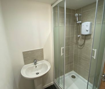 Room in a Shared House, Bentley Road, L8 - Photo 6