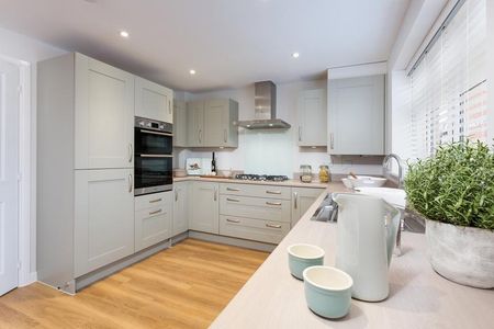 4 bedroom detached house to rent - Photo 5