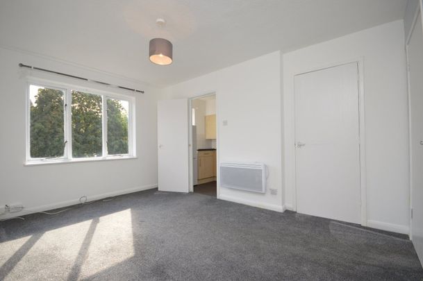 Lewisham Way, London, SE4 - Photo 1