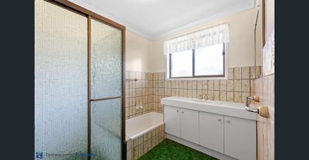 Location! Location! Location! - Photo 2