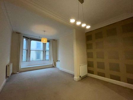 St Nicholas Street, Scarborough, YO11 - Photo 3