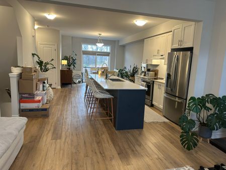 For Lease - 290 Equestrian Way Unit# 9, Cambridge, Ontario - Photo 4