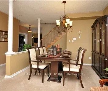 Detached Home For Lease | W9237504 - Photo 5