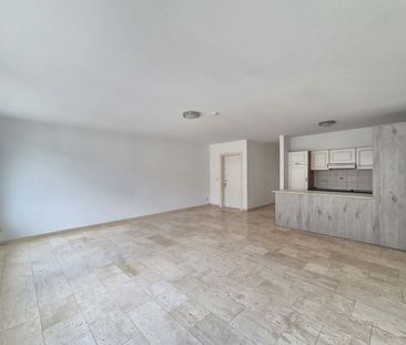 Appartement te huur in Brussel voor € 1.150 met 2 slaapkamers - Photo 2