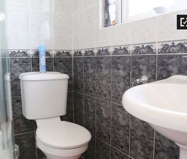 Cosy room to rent in house in North Central Area, Dublin - Photo 2