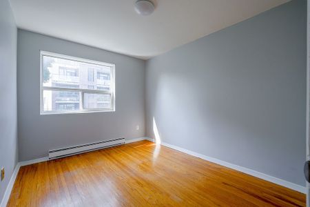 For Lease - 1346 Queen Street Unit# 1, Toronto, Ontario - Photo 2